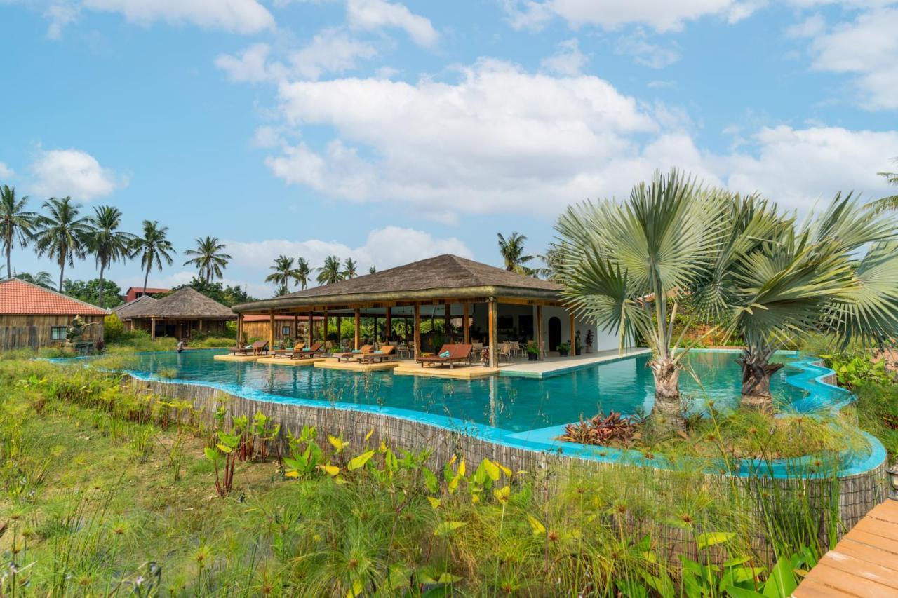 Authentic Khmer Village Resort Siem Reap Exterior photo