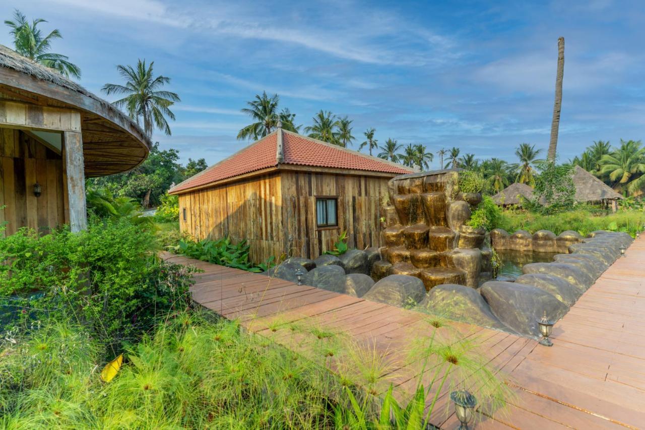 Authentic Khmer Village Resort Siem Reap Exterior photo