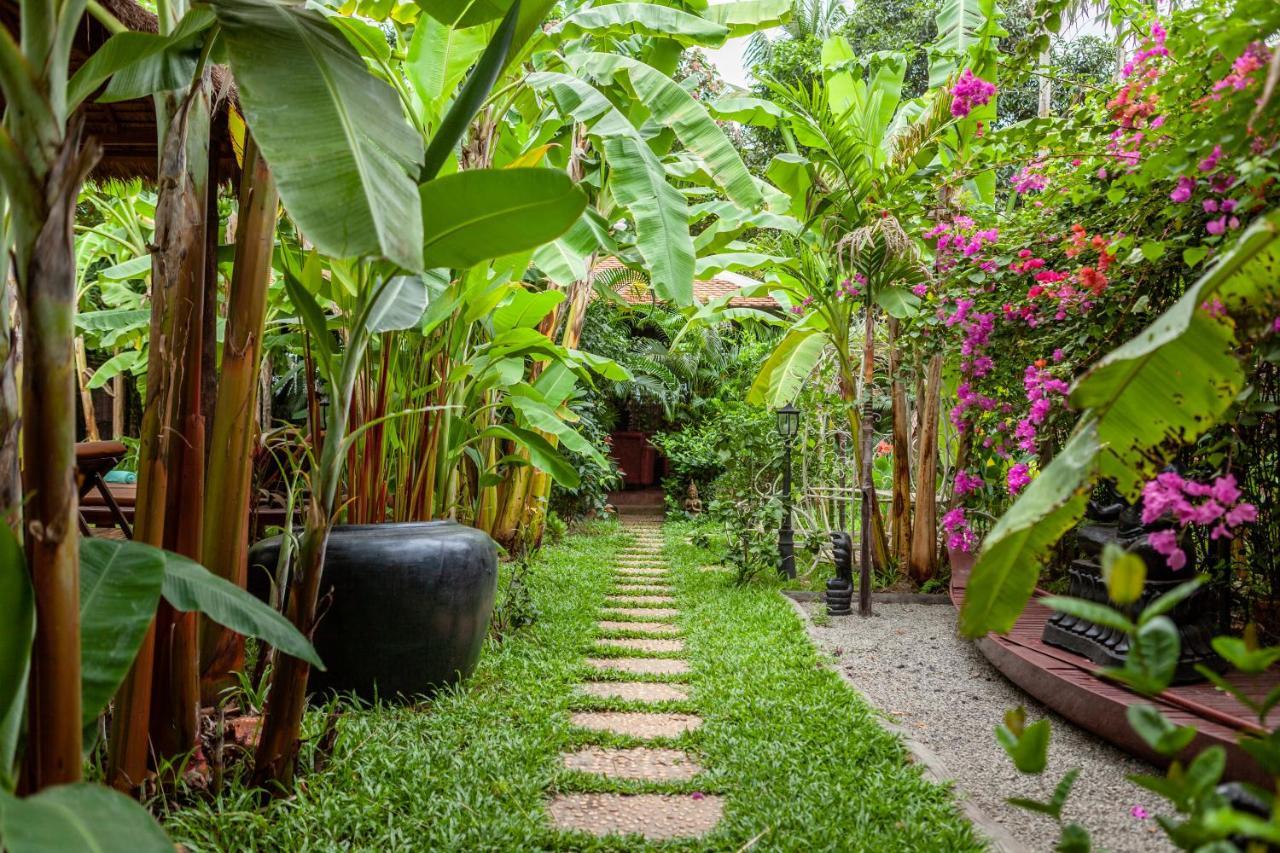 Authentic Khmer Village Resort Siem Reap Exterior photo